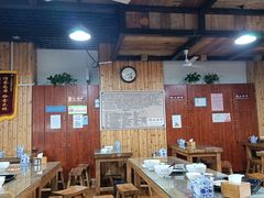 大堂-陇上全荟兰州传统牛肉面(延吉路店)