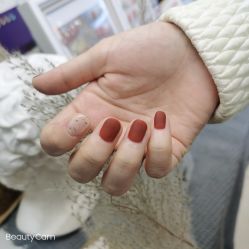 -兔兔妹款式美甲美睫