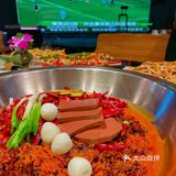 火锅店居然🈶️这么大的电子屏幕看世界杯⚽️贼爽🔥