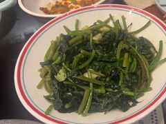 -川流不息·地道川菜·小龙虾(新松江路店)