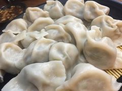 芹菜肉水饺-俏东方·海味水饺·青岛菜(崂山店)