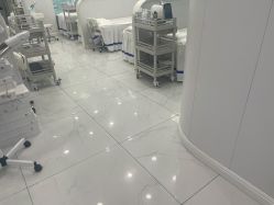 -蕾特恩专业祛痘·皮肤管理