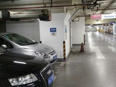 -中山公园-龙之梦停车场