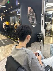 -奈川烫染Salon