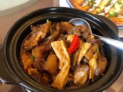 香辣蹄筋煲-南沙游艇会·大兵船餐厅