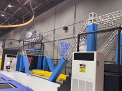-超时空蹦床团建·VR潮玩运动娱乐·生日派对游乐园(金桥店)