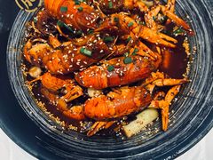 -肥肥虾庄·金牌油焖大虾(汉口城市广场店)