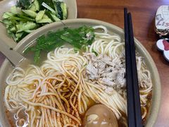 -亮亮面馆(经六路店)