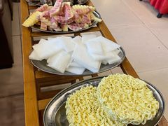 -老石黑山羊毛驴肉火锅(金凯广场店)
