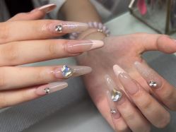 -美画轻奢美甲美睫