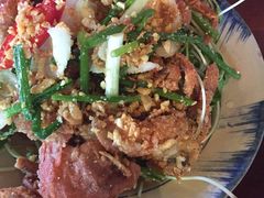 -Cuc Gach Quan Restaurant