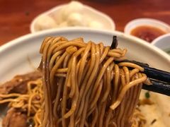 -佬钱湾仔(衣裳街店)