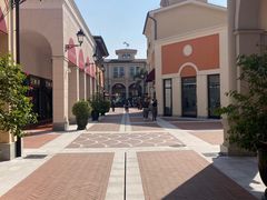 -佛罗伦萨小镇广佛名品奥特莱斯(疏港路店)