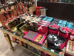 -VENCHI 闻绮(北京国贸商城店)