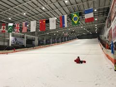 -乔波室内滑雪场