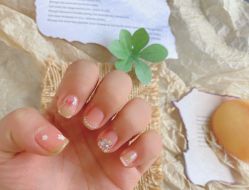 -九一·九二NAIL美甲工作室