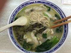 -明呈黄鱼面馆(斜土路店)
