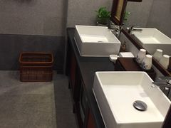 -龙山酒店温泉