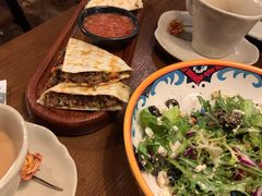 -Uncle Kosto科斯托·中东菜