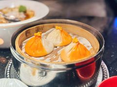 海胆酱小笼包-爱玲EILEEN(环球金融中心店)