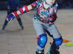 -云霄之星少儿滑板轮滑跳绳(远洋未来广场店)