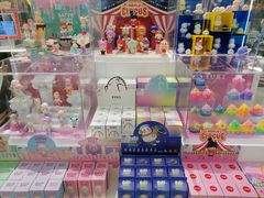-泡泡玛特POPMART(侨福芳草地店)
