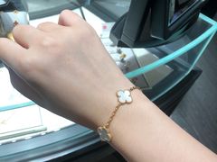 -梵克雅宝(国贸商城店)