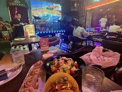 -Famous肥猫墨西哥音乐餐吧(五棵松华熙LIVE店)