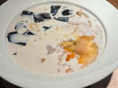 -RUXU入续糖水铺与包(卓悦中心店)