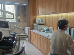 -上海仁爱医院口腔科 · 种植