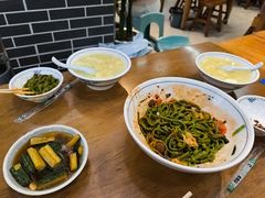 -秦君宝手擀菠菜面(金花路店)