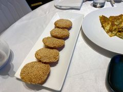 芝麻葱香饼-中心大酒店·本味餐厅