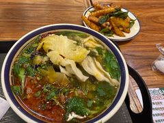 -云阿蛮云南生烫牛肉米线(奉贤路店)