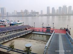 -丹东路渡口(轮渡站)