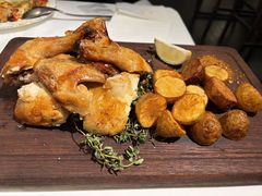 -LESCEDARS Brasserie Bistro香柏树