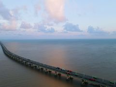 -南汇新城海滩