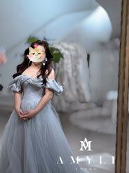 -艾米丽婚纱礼服