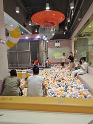 -meland亲子乐园(北京首开通州万象汇店)