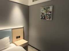 -网鱼电竞酒店(上海闵行七宝古镇店)