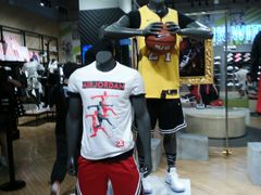 -NIKE品牌体验店(南京东路店)