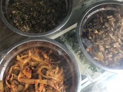 -清泉食杂店