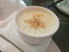 双皮奶-悦满楼·西关名点·湛江名菜(航空综合大厦店)