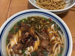 -矮子粉店1985·长沙米粉(湘春路店)