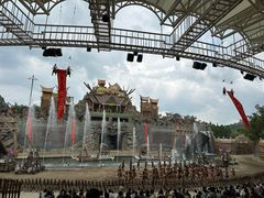 -七彩云南欢乐世界