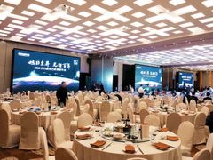 -上海龙之梦万丽酒店