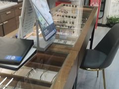 -一代眼镜(浦东大拇指广场店)