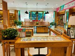 -宝丽眼镜(湖墅店)