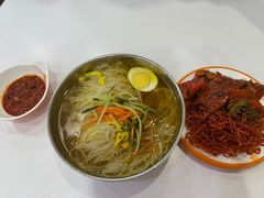 -三姐妹冷面馆(保卫路店)
