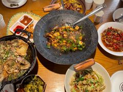 -聚鑫朋酸菜肥肠(文艺路口店)