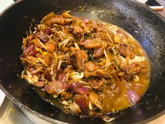 -胡须佬鸡煲四季火锅店(石厦西村直营店)